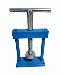 DENTAL CLAMP